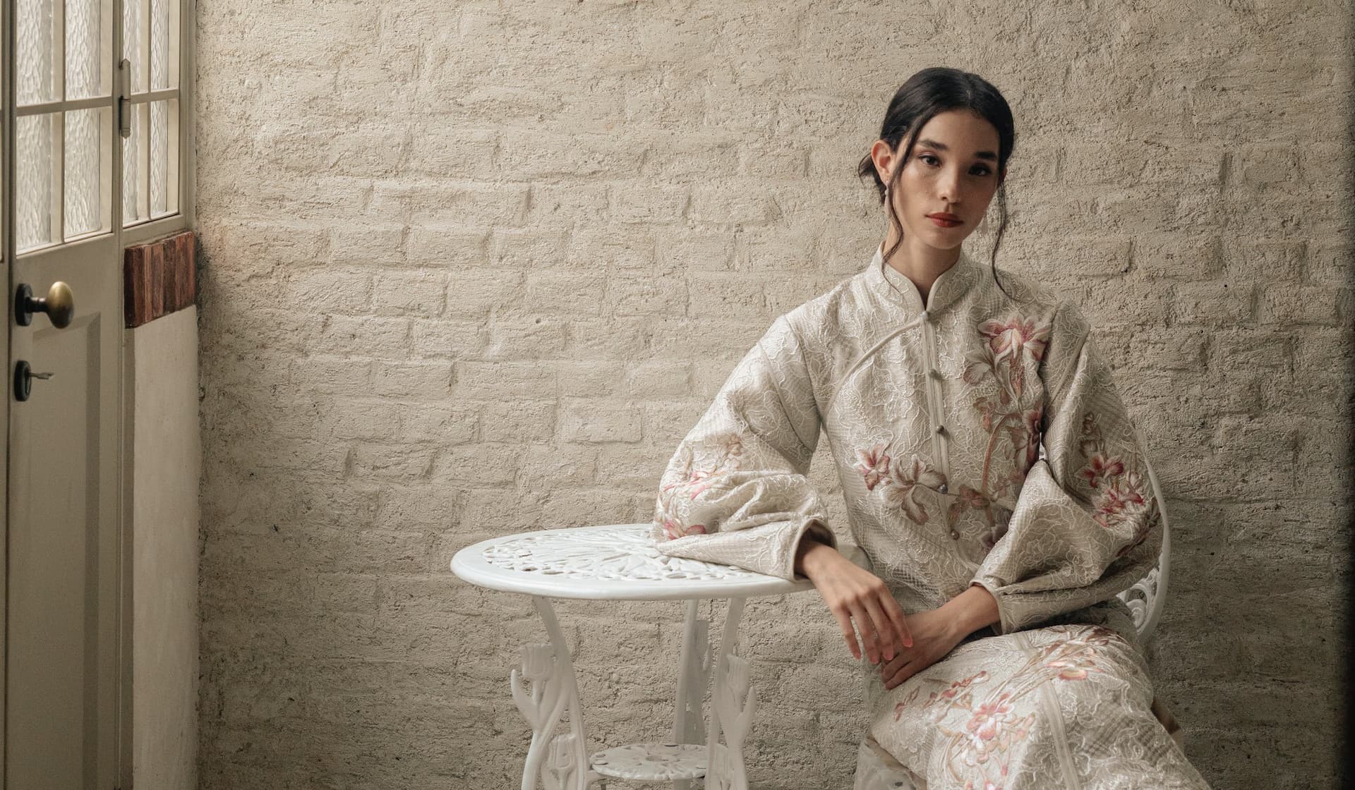 Callise Set Image Gallery 1